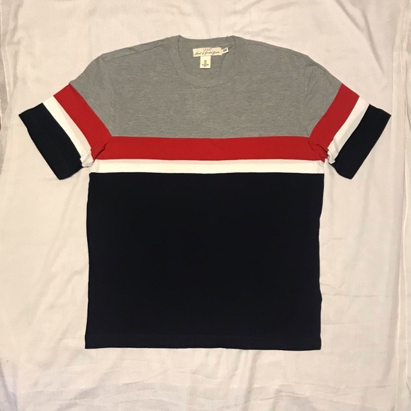 H&M Brand New Tshirt✨ - Picture 2 of 6